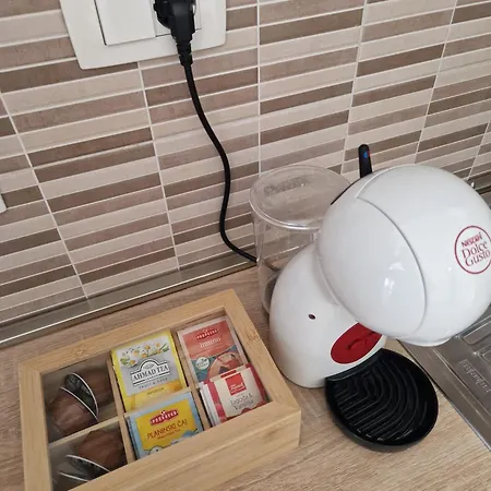 Lnl N Garage 아파트 자다르