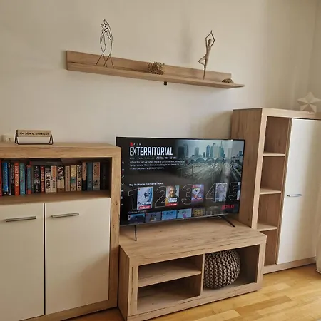 Lnl N Garage Апартаменты Задар