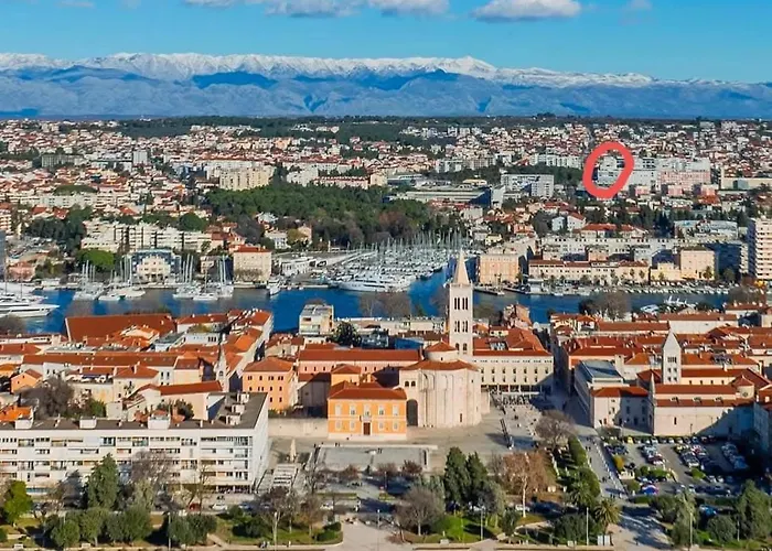 Апартаменты Lnl N Garage