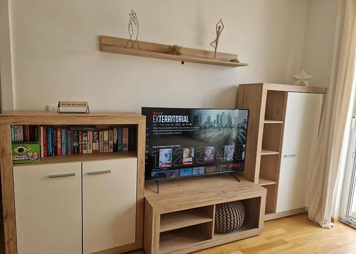 Lnl N Garage Апартаменты Задар