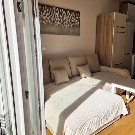 아파트 Lnl N Garage 자다르