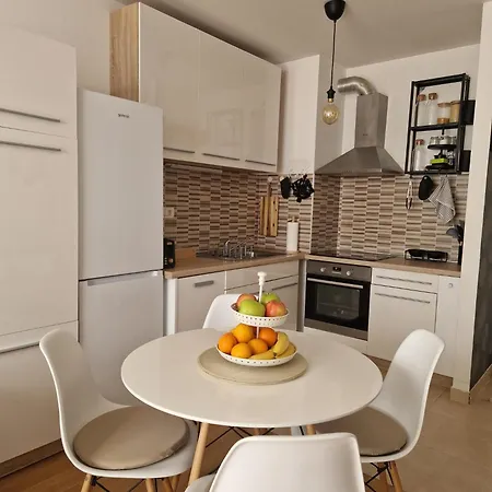 Lnl N Garage Appartement *