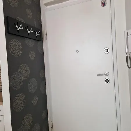 Lnl N Garage * 자다르