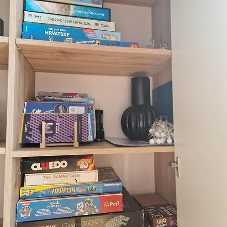 Lnl N Garage 아파트 자다르